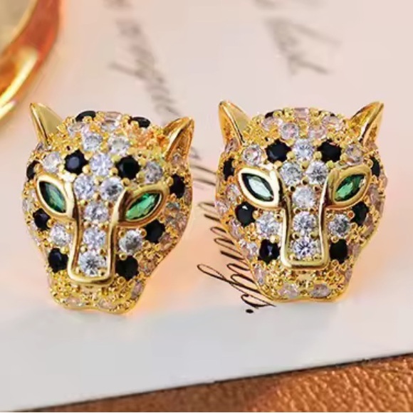 Panthere Gold Green Eyes Stud Earrings - Picture 1 of 7